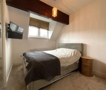 2 bedroom coach house to rent - Photo 5