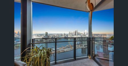 Breathtaking Skyline Views, Unmatched Riverside Style - Photo 3