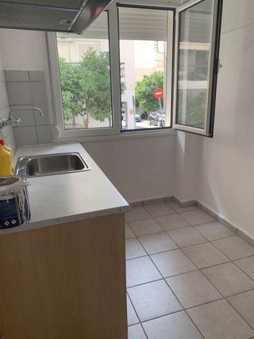 (For Rent) Residential Apartment || Piraias/Piraeus - 60 Sq.m, 2 Bedrooms, 600€ - Φωτογραφία 4