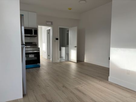 For Lease - 7277 Wilson Crescent Unit# 107, Niagara Falls, Ontario - Photo 2