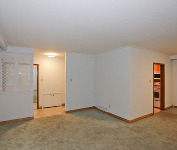 For Lease - 2341 Genevieve Drive, Mississauga, Ontario - Photo 1