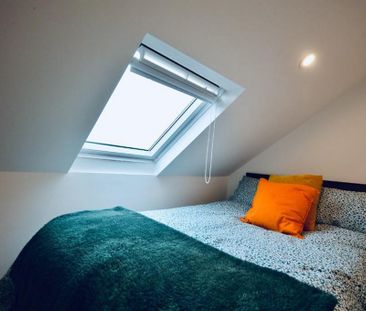 1 bedroom in a house share to rent - Photo 4