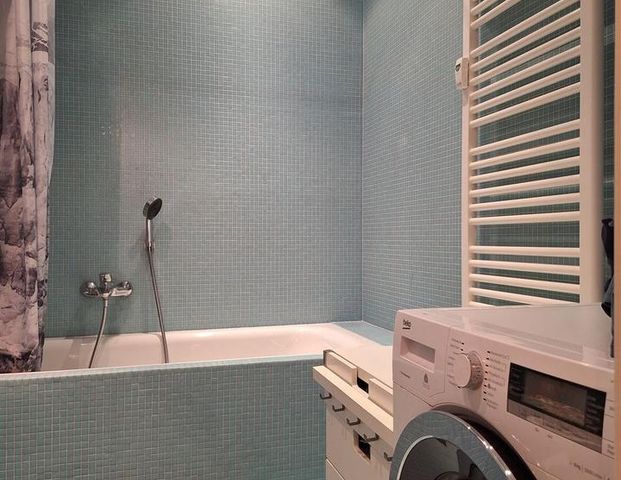 moderne ALTBAUWOHNUNG mit ca. 93m² & Balkon !! - Foto 1