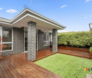 Fabulous 3 Bedroom Home With Solar Power - Photo 3