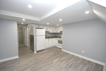 For Lease - 1506 Simcoe Street Unit# B1, Oshawa, Ontario - Photo 2