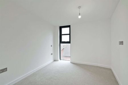 Modern newly built two bed apartment offering light, modern interiors in a sought after location. - Photo 3
