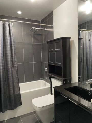 For Lease - 70 Temperance Street Unit# 2707, Toronto, Ontario - Photo 3
