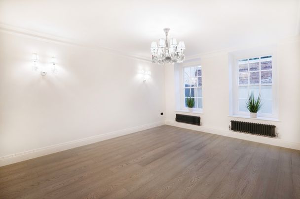 Luxury Four Bedroom Apartment in Kensington, London W14 - Photo 1