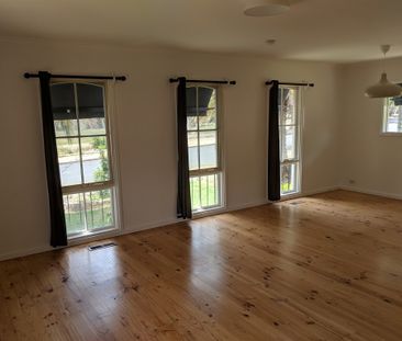 2 Bowden Place, Melba ACT 2615 - House For Rent | Domain - Photo 6