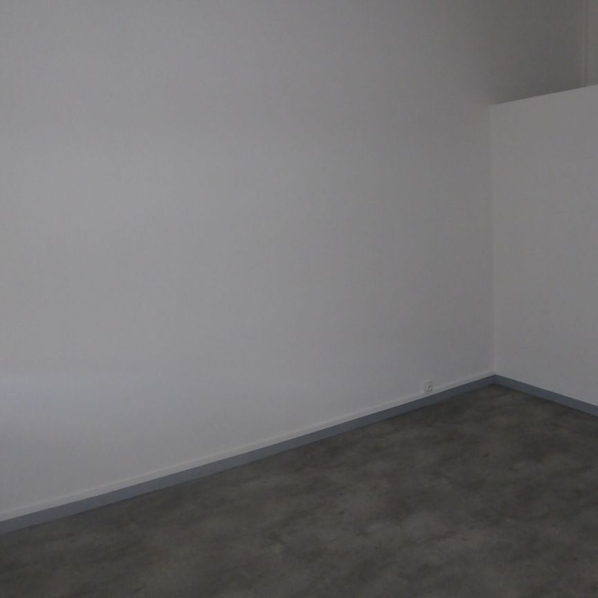 Appartement 1 pièces 18m2 MARSEILLE 6EME 447 euros - Photo 1