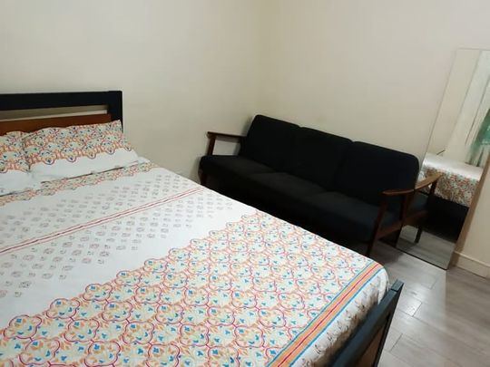 Room in a Shared House, Oaklands Park Avenue, IG1 - Photo 1