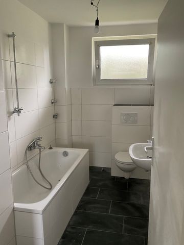 Sehr schöne 3 Zimmer Wohnung mit Balkon in Gelsenkirchen zu vermieten!,, - Foto 5