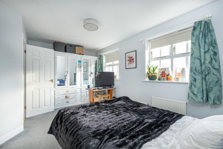 5 bedroom terraced house to rent - Photo 3