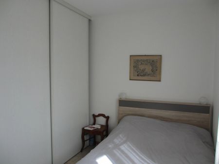 Location Maison 4 pièces 90m² NARBONNE 11100 - Photo 2