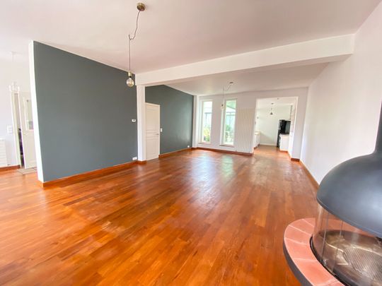 Location Maison 6 pièces 196m² - Photo 1