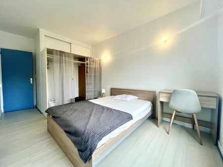 Appartement T5 Meublé de 96 m² avec Loggia et double balcon - Chauffage collectif inclus - Photo 2