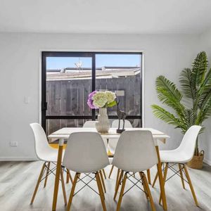 Brand New 4 Bedroom Townhouse - Photo 2