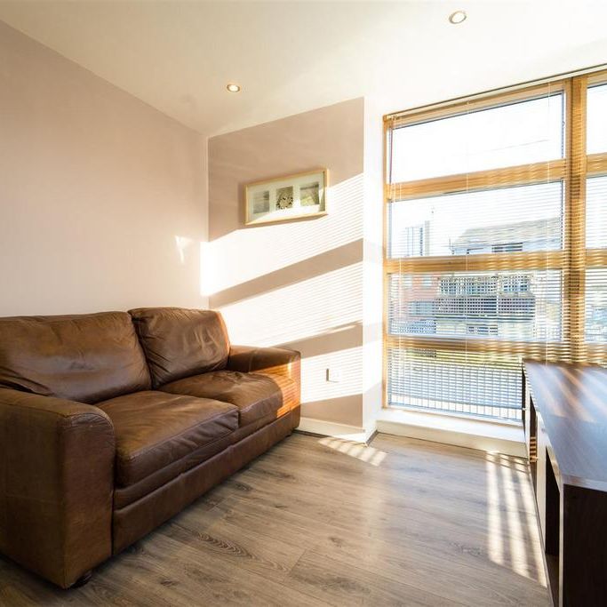 2 bedroom apartment to rent - Photo 1