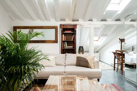 Calle de Fuencarral, Madrid, Community of Madrid 28004 - Photo 2