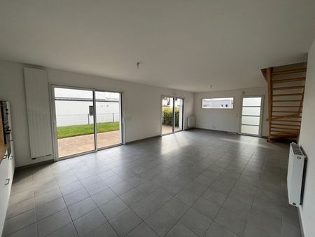 Maison 4 pièces – 103 m² environ à Vannes (ref : 35087) - Photo 2
