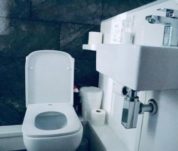 Studio Flat, Forty Lane, HA9 - Photo 2