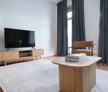 Carrer de Nàpols, Barcelona, Catalonia 08013 - Photo 6