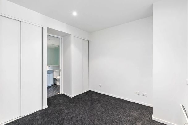 THE NOVA APARTMENTS – Spacious One Bedroom! - Photo 1