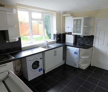 Elmfield Road, Throckley - Photo 3