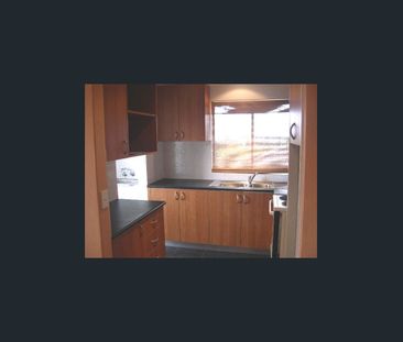 Lovely leafy outlook from this top floor unit - Photo 1