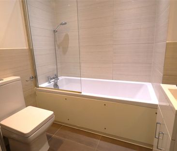 The Old Rectory, St Mary's Road, Greenhithe, DA9 9AS - Photo 5