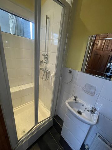 4 bedroom terraced house to rent - Photo 2