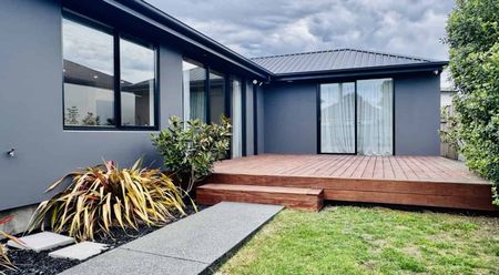 Perfectly positioned - Photo 5