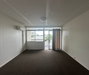 Perfect Location! - Photo 1