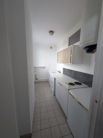 Location Appartement 1 pièce 36m² NANTES 44000 - Photo 4