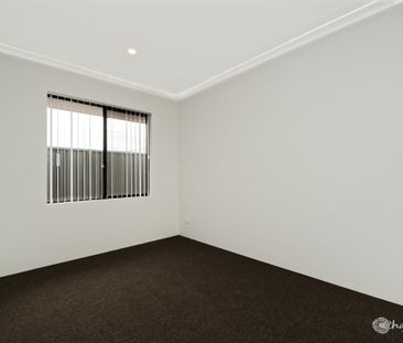 BRAND NEW BUILD in Prime Baldivis Location - Photo 2