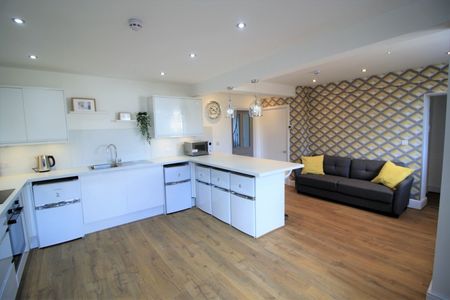 Topsham Road, Exeter - Photo 2