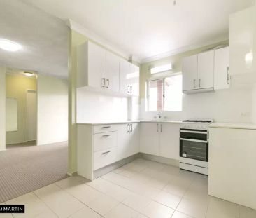 MGM MARTIN - TWO BEDROOM APARTMENT - Photo 5