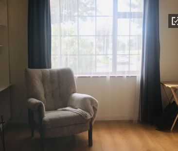 Rooms to rent in 3-bedroom house in Dublin - Photo 4