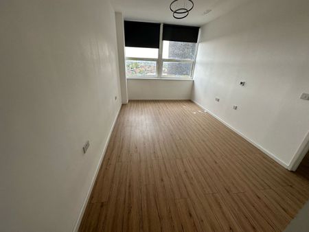 1 Bed Flat, Hawthorns Apartments, B66 - Photo 3