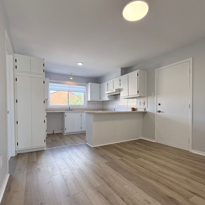 Cité De La Santé - 4 1/2 Grand Et Renové - Photo 1