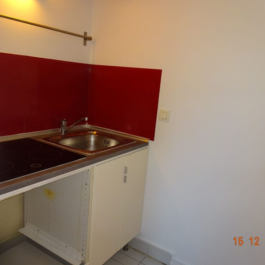 Location Appartement 2 pièces 27m² COURBEVOIE 92400 - Photo 1