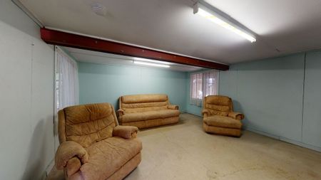 Room to Rent in The Range! - Photo 2