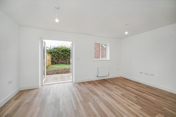 4 bedroom townhouse to rent - Photo 1