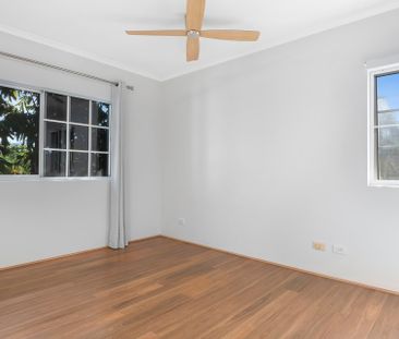 CHARMING TWO BEDROOM UNIT ON CITY FRINGE - Photo 4