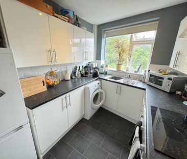 3 bedroom apartment to rent - Photo 4