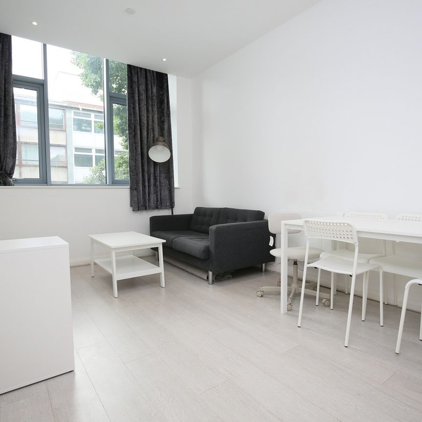 1 Bed Flat, The Co-Operative Building, CV1 - Photo 1