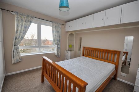 2 bed apartment to rent in Craster Square, Gosforth, NE3 - Photo 2