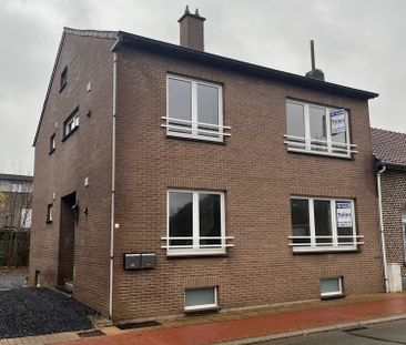 Gezellig en mooi gerenoveerd appartement met 2 slaapkamers en privé... - Photo 1