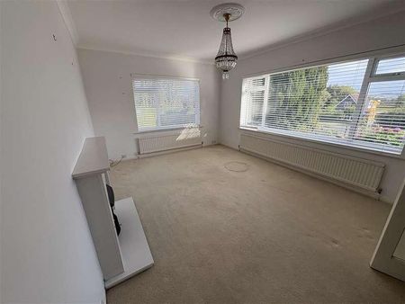 High Street, Snainton, Scarborough, YO13 - Photo 2