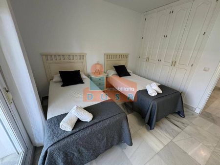 Adosada en zona muy demandada | 2.100 €, 170 m² - Photo 5